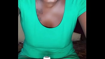 African shows pussy on Tiktok